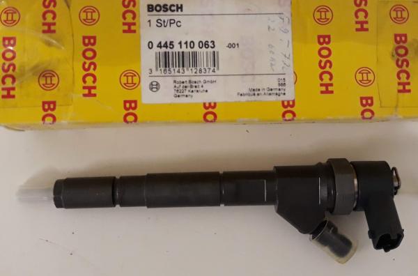Einspritzdüse Original Bosch 0445110063 Opel Movano, Renault Master