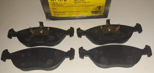 Bremsbeläge vorne Original Bosch 0986461137 - Volvo