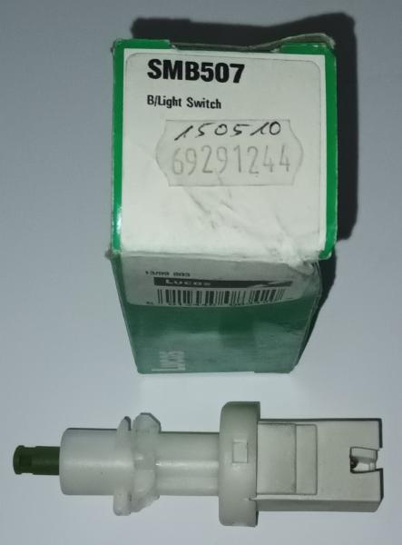 Bremslichtschalter Lucas Electrical SMB507 - Alfa Romeo, Citroën, Fiat, Lancia, Peugeot- OE: 0000060810083, 7 627 639, 7 682 537, 7627639, 7682537, 4534 17, 4534.17, 4534.41, 0000007682537, 7 627 639, 7 682 537, 7627639, 7682537, 7 627 639, 7 682 537, 453