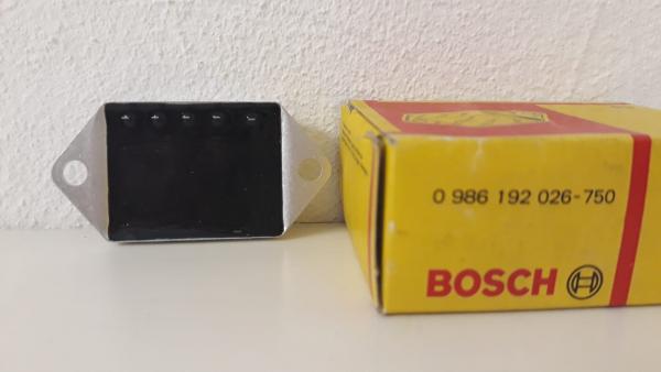 Lichtmaschinenregler / Spannungsregler Bosch 0986192026 - NEU!