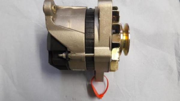 Lichtmaschine Bosch 0986033251.14V55A Fiat,Zastava,Lancia,NEU!