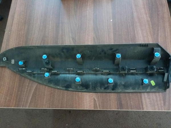 Zierleiste hinten rechts Original Renault Scenic IV 828767411R - Gebraucht (Chromleiste mit leichten flecken)